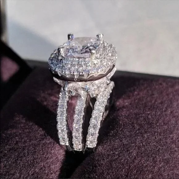 NEW 925 STERLING SILVER DIAMOND HALO RING, CUTE RING, SHINY RING. - Picture 3 of 5